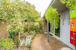 Photo #6: 6131375 Listing