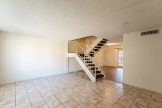 Photo #3: 6131389 Listing