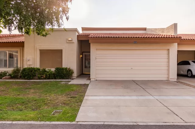MLS: 6131395 Condo For Sale