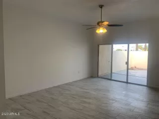 Photo #6: 6131419 Listing