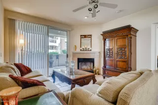 Photo #4: 6131429 Listing