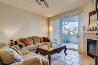 Photo #5: 6131429 Listing