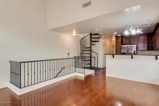 Photo #2: 6131470 Listing