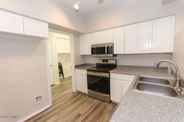 MLS: 6131472 Condo For Sale