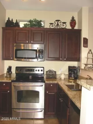 Photo #2: 6131572 Listing