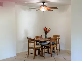 Photo #4: 6131626 Listing