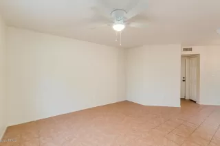 Photo #5: 6131658 Listing