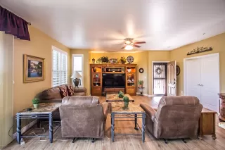 Photo #3: 6131687 Listing 