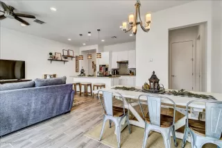 Photo #6: 6132050 Listing 