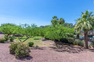 Photo #5: 6132113 Listing