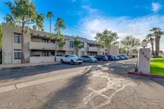 Photo #3: 6132280 Listing