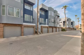 Photo #5: 6132362 Listing