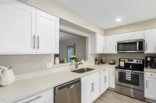 Photo #2: 6132536 Listing 