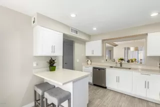 Photo #3: 6132536 Listing 