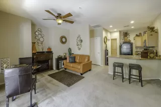 Photo #4: 6132682 Listing 