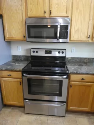 Photo #2: 6132833 Listing 