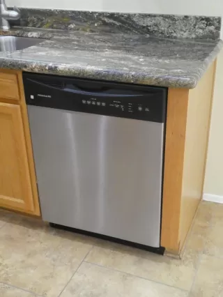 Photo #3: 6132833 Listing 