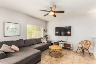 Photo #5: 6132916 Listing 