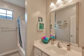 Photo #4: 6132963 Listing