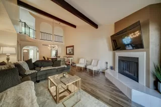 Photo #4: 6132978 Listing