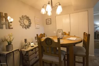 Photo #4: 6133000 Listing 