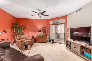 Photo #6: 6133043 Listing 