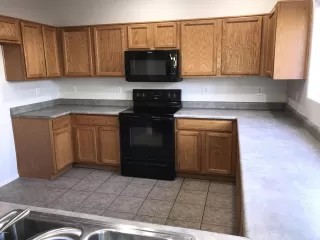 Photo #2: 6133170 Listing