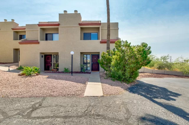 MLS: 6133260 Condo For Sale