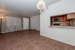 Photo #6: 6133292 Listing 