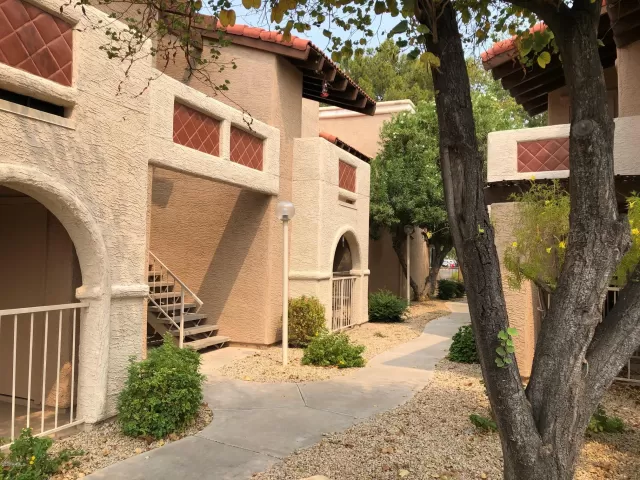 MLS: 6133522 Condo For Sale