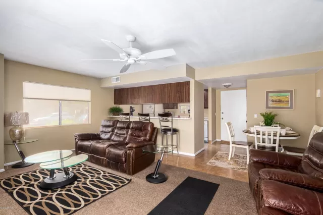 MLS: 6133544 Condo For Sale