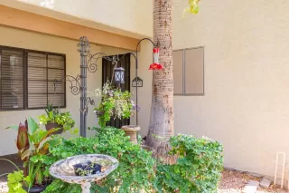 Photo #5: 6133544 Listing