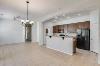 Photo #5: 6133556 Listing