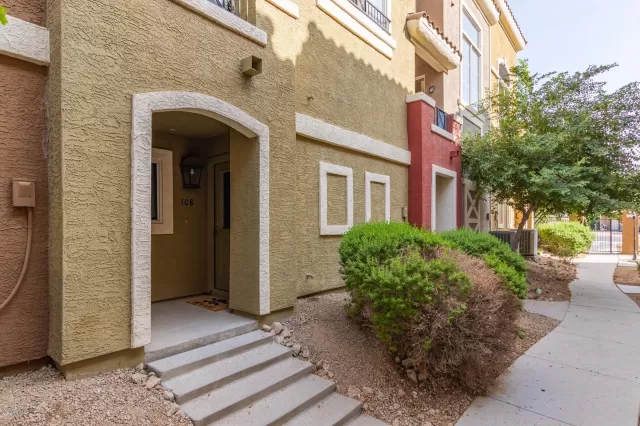 MLS: 6133825 Condo For Sale