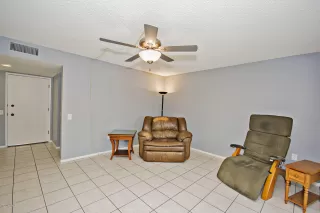 Photo #4: 6134027 Listing 