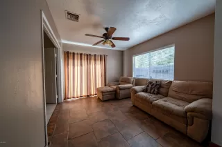 Photo #3: 6134111 Listing