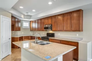 Photo #1: 6134190 Listing 