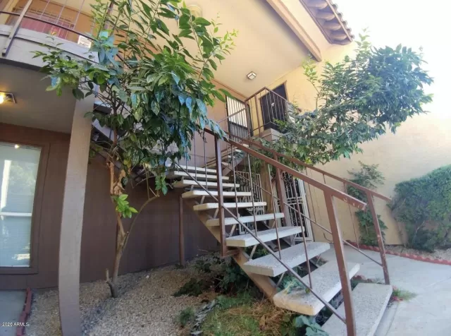 MLS: 6134304 Condo For Sale