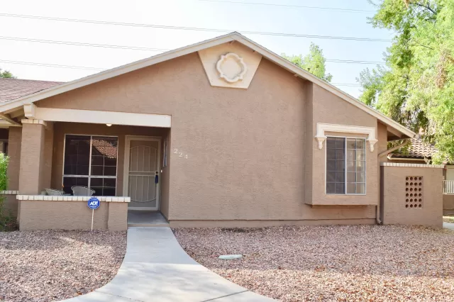 MLS: 6134402 Condo For Sale