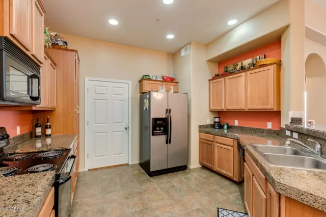 MLS: 6134453 Condo For Sale