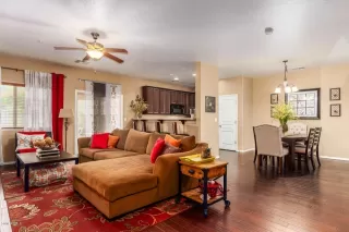 Photo #4: 6134572 Listing