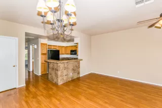 Photo #3: 6134578 Listing 