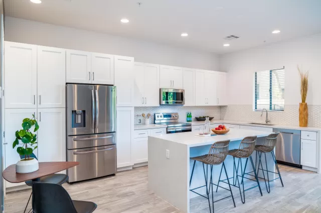 MLS: 6134660 Condo For Sale