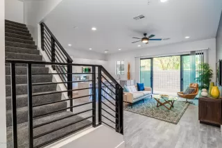 Photo #4: 6134660 Listing