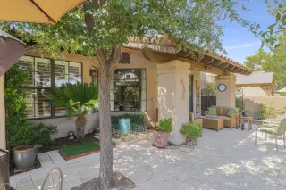 Photo #6: 6134792 Listing 