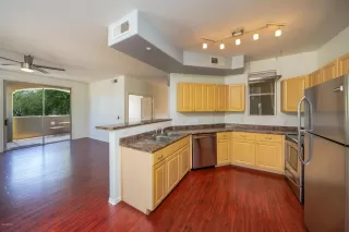 Photo #2: 6134973 Listing 