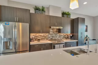 Photo #6: 6135059 Listing