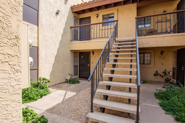 MLS: 6135072 Condo For Sale