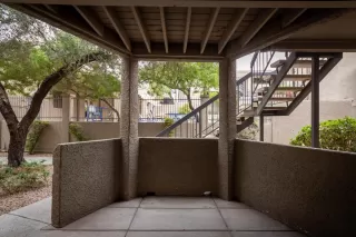 Photo #3: 6135160 Listing