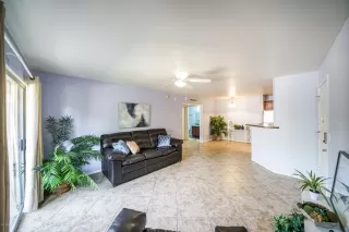 Photo #2: 6135189 Listing